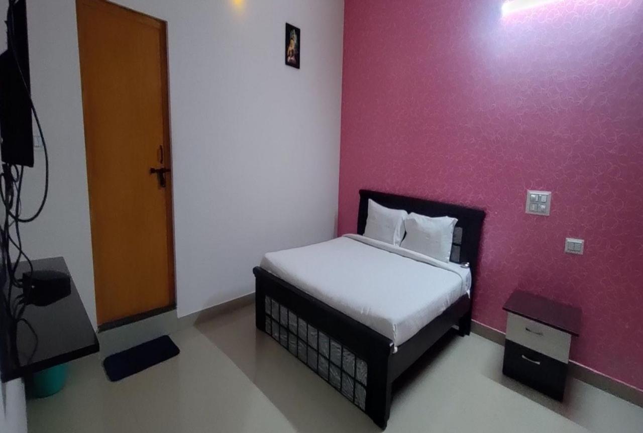 Anjaneya Comforts Shivamogga Exterior foto
